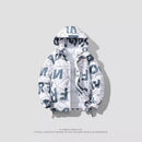 Dicker, baumwollgefütterter Mantel im Hong Kong-Stil mit Buchstaben im Unisex-Stil für Herren